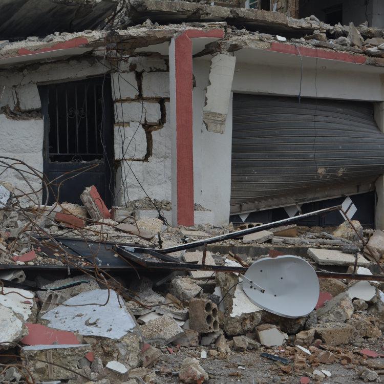 İSRAİL’DEN LÜBNAN'IN GÜNEYİNE SALDIRI: 7 ÖLÜ