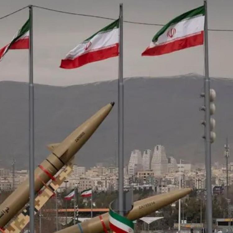 İRANLI ÜST DÜZEY KOMUTAN HAYATINI KAYBETTİ