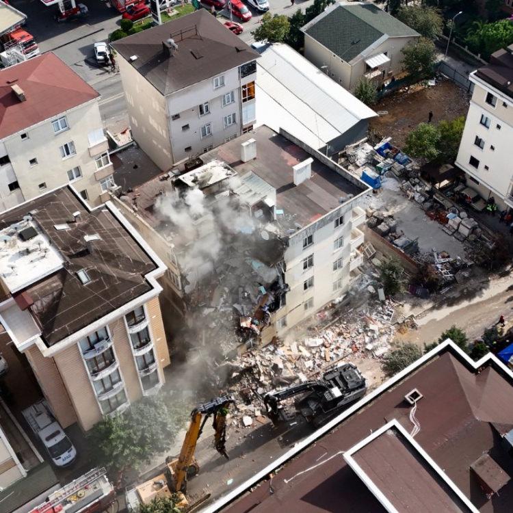 ENKAZDAKİ SON KİŞİ DE ÇIKARILDI: ÖLÜ SAYISI 5'E YÜKSELDİ