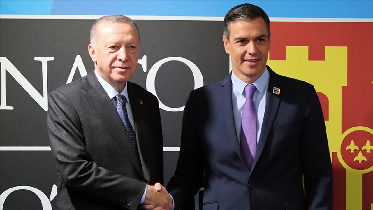 İspanya Başbakanı Sanchez, yapıcı tutumundan dolayı Türkiye'ye teşekkür etti