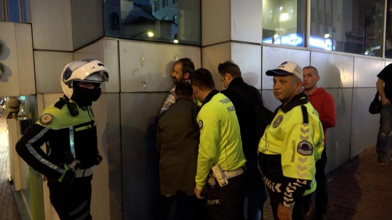 kavgayi ayirmaya calisan polisin kolunu isirdi 1665260390 1088 | Gündem Sivas™ | Sivas Haberleri