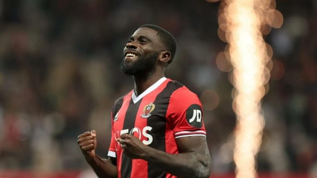 Öfkeli taraftar, Süper Lig devleriyle anılan yıldızı darp etti! Oyuncu rapor aldı