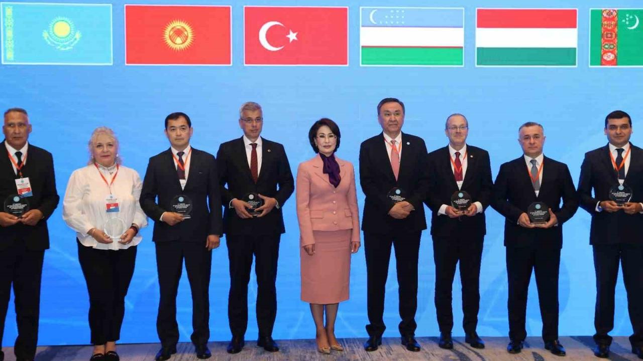 Sağlık Bakanı Memişoğlu, TDT 5'inci Sağlık Bakanları Toplantısı'nda Açıklamalarda Bulundu