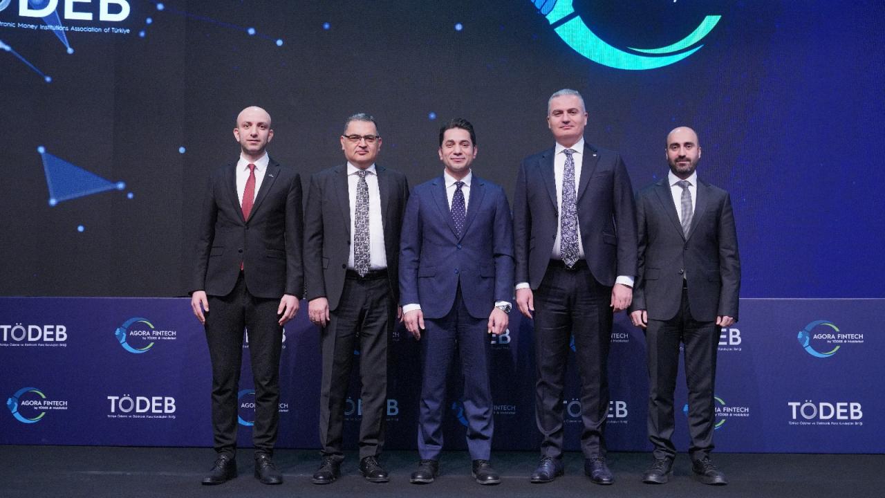 Agora Fintech 2025 İstanbul'da Başladı: Fintek dünyasının kalbi bu hafta Türkiye'de atıyor