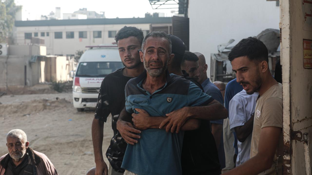 Gazze'deki Sağlık Krizi Derinleşiyor: UNRWA Alarm Verdi!