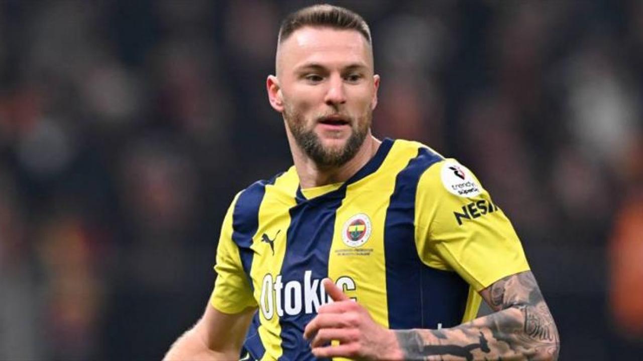 Dünya devi Fenerbahçeli yıldıza talip oldu! Yönetim kara kara düşünüyor