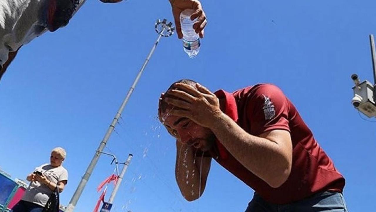 Rekor Sıcaklar Sağlığınızı Tehdit Ediyor! Sağlık Bakanlığı'ndan Acil Uyarılar