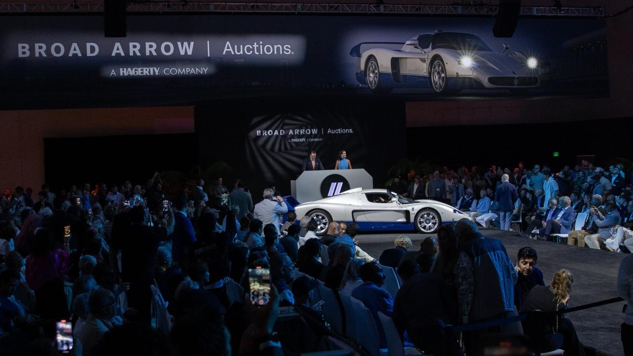 20 Yaşındaki Maserati MC12 Stradale 5,2 milyon dolarlık rekor fiyatla satıldı