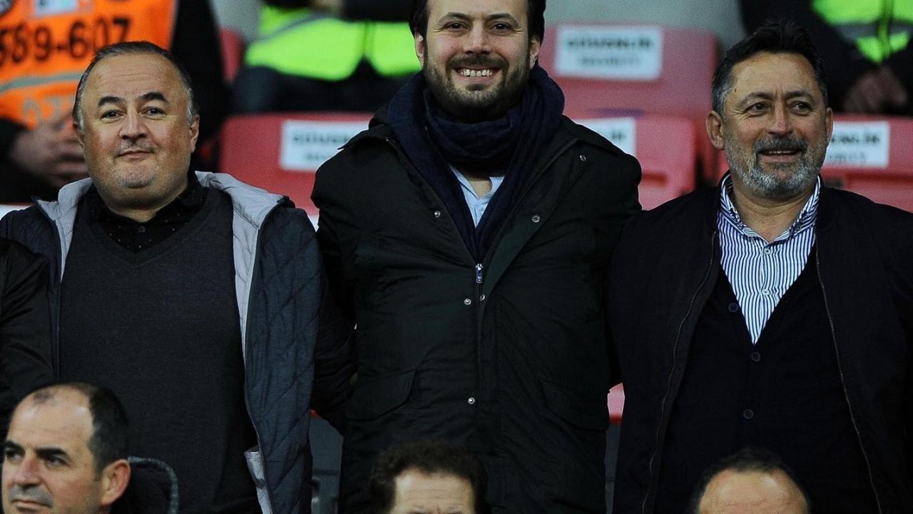 Azerbaycan, 'öleni diriltir' denen Türk teknik direktörün peşinde