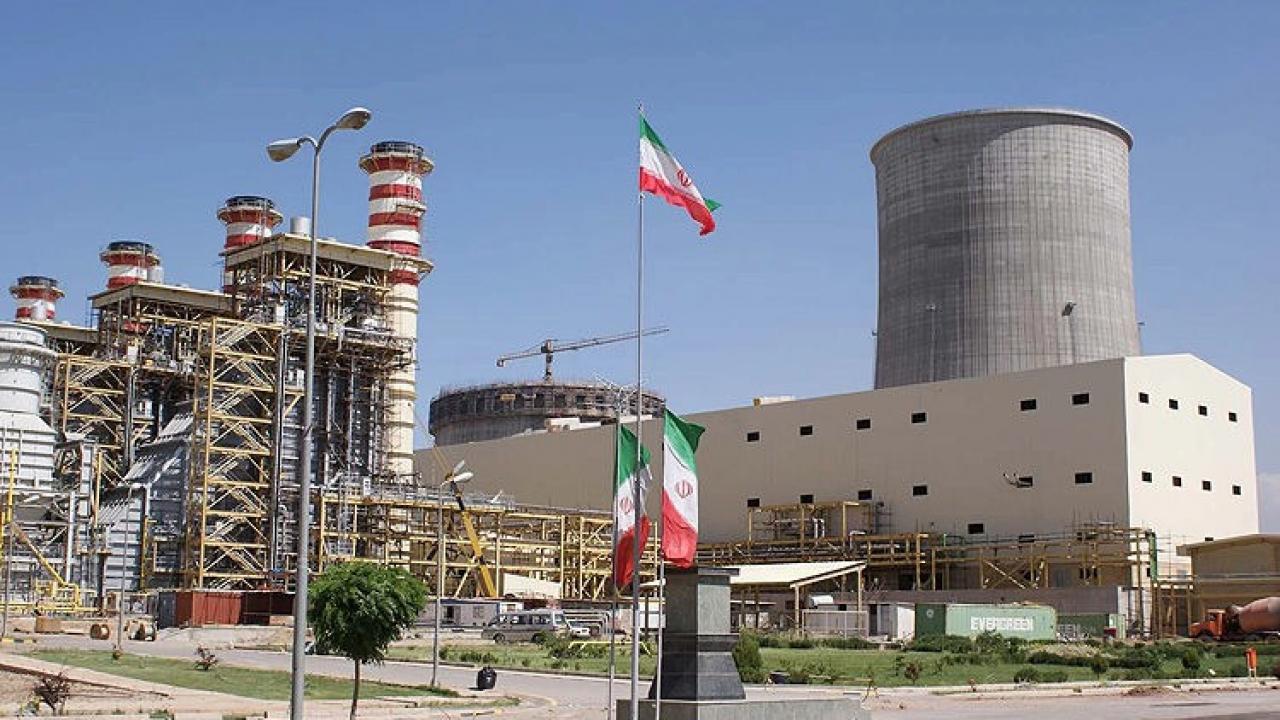 İran'da elektrikler her gün 2 saat kesik