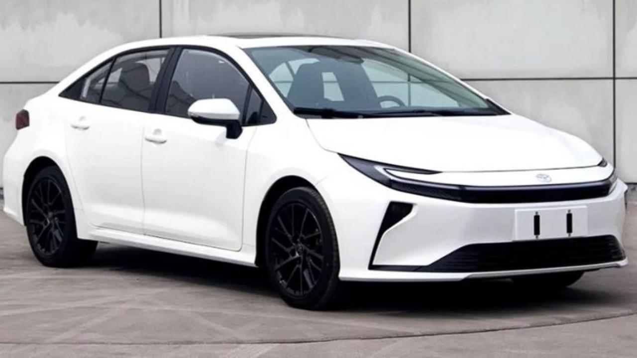 Yeni Corolla Çin'de ortaya çıktı