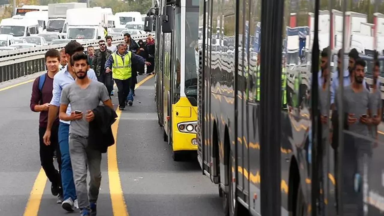 Öğrencilerin indirimli ulaşım kartı ile ilgili AK Parti'den yeni hamle!