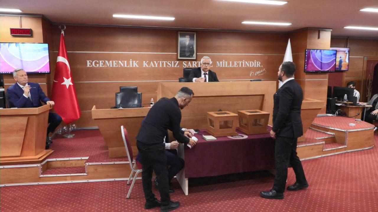 Bayrampaşa'da Başkanvekilliği seçimi yapılıyor! Partilerin üye sayısı