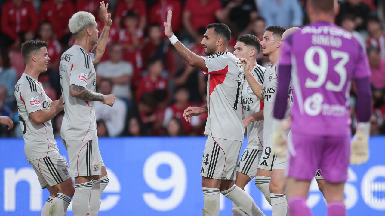 Mourinho'dan fırtına gibi başlangıç! Benfica deplasmanda farklı kazandı