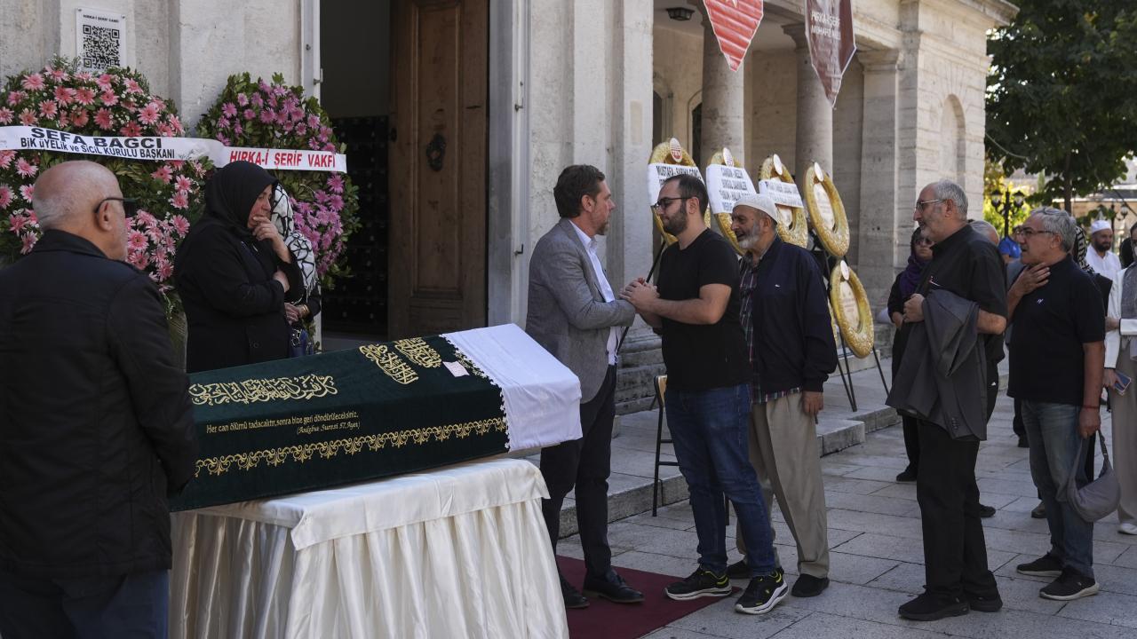 Veysel Karani'nin torunu Gülden Samir'in cenazesi İstanbul'da defnedildi