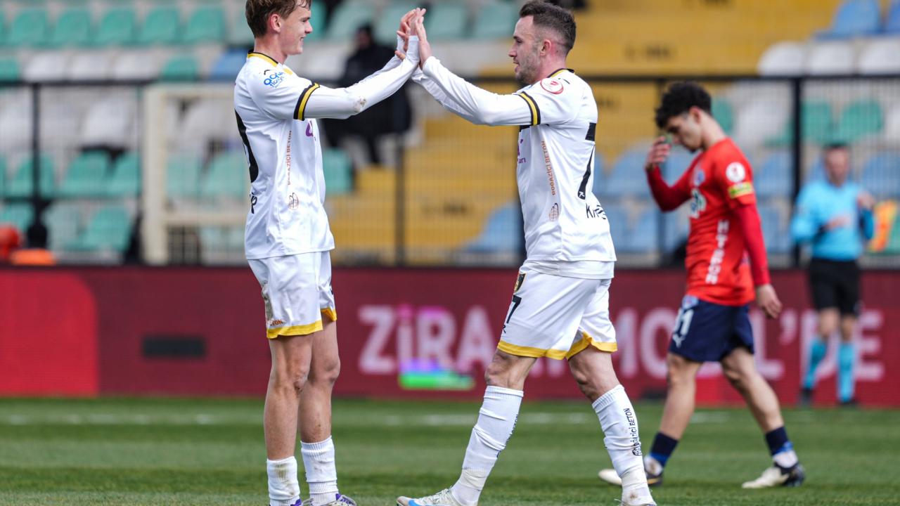 Bedavaya geldiği 1. Lig'de fırtınalar estiriyor: Tam 4 gol attı