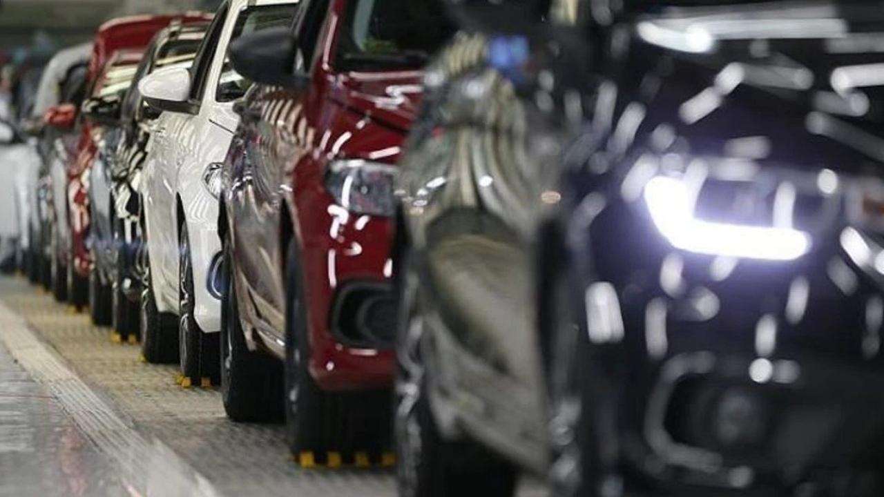 İthal otomobillere ek vergi: Hangi araç segmenti nasıl etkilenecek?