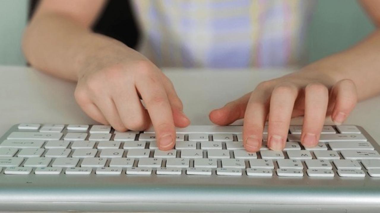 'Ödev karaborsası' çocukların bilgilerini tehdit ediyor