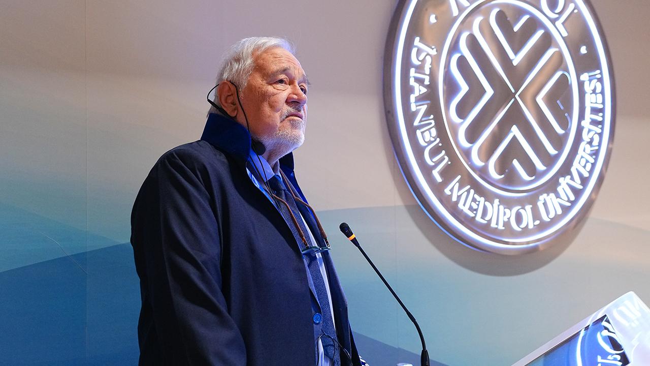 Prof. Dr. İlber Ortaylı'dan Medipol'de tarih dersi: Fatih Rönesans'ın en parlak hükümdarı