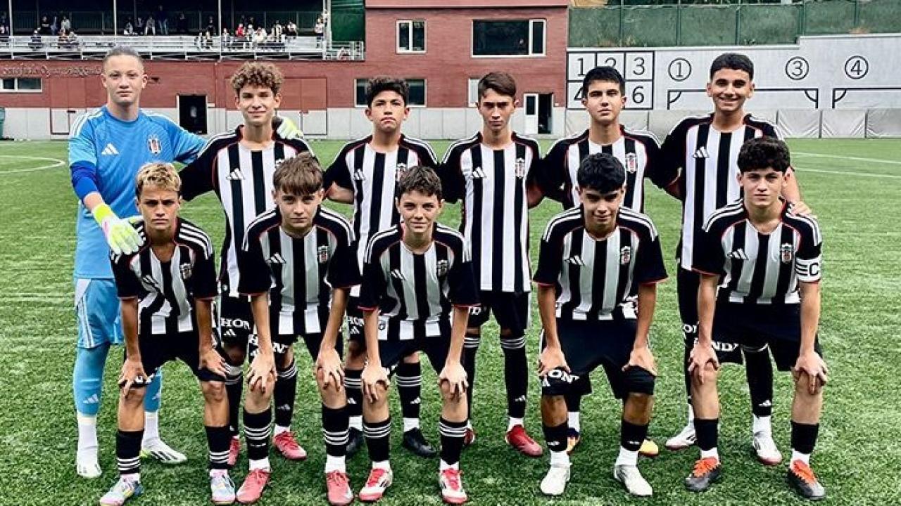 Beşiktaş'ın gençlerinden tarihi fark! Gol olup yağdılar