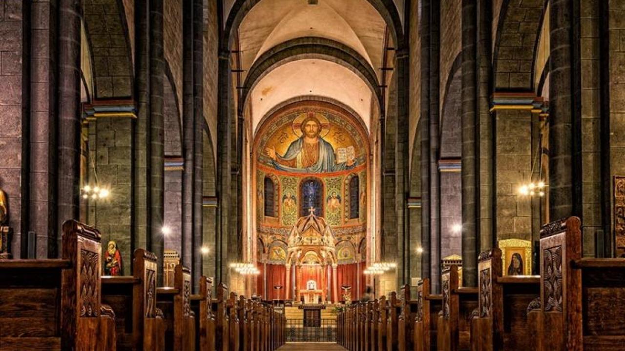 İngiltere tarihinde bir ilk: 85 milyonun yeni lideri şaşırttı