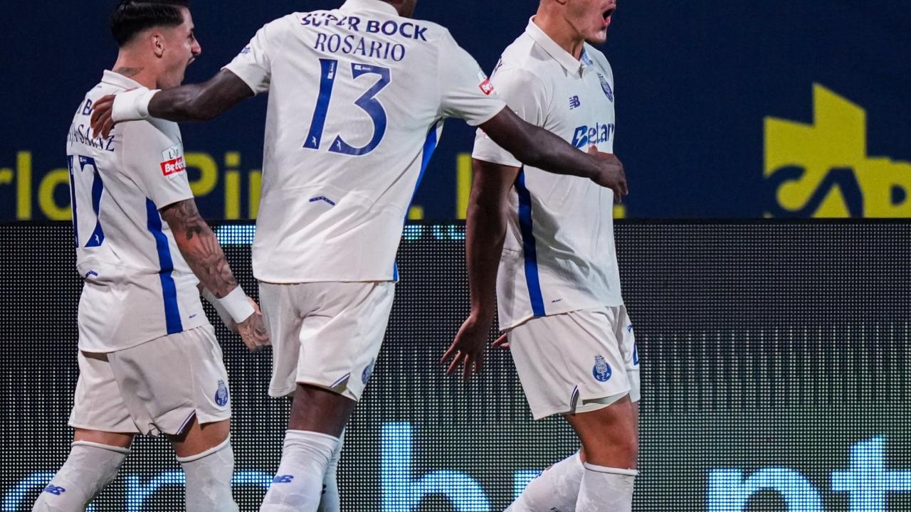 Türk forvet Avrupa'yı salladı: Hocası övgüyle bahsetti