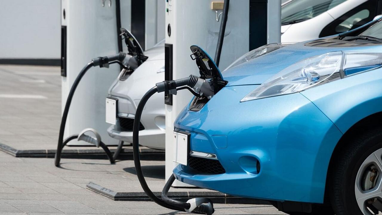 Arabalarda 'dijital kimlik kartı' dönemi başlıyor! 2027'de zorunlu olacak