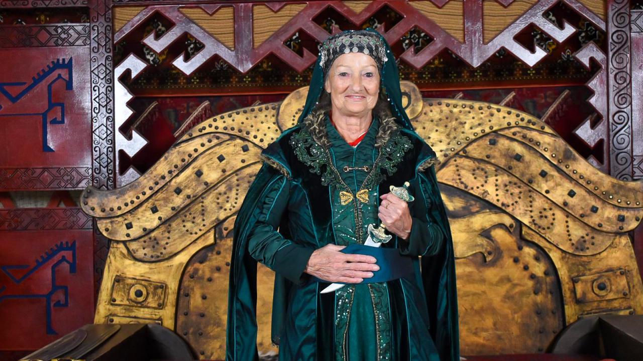 İskoçya'lı kadın Türk dizisiyle Müslüman oldu: Dizi setini ziyarete Türkiye'ye geldi