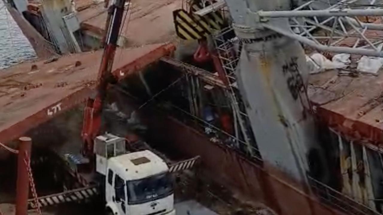 Son dakika: Tuzla'da dev gemi yan yattı: Ölü ve yaralı işçiler var