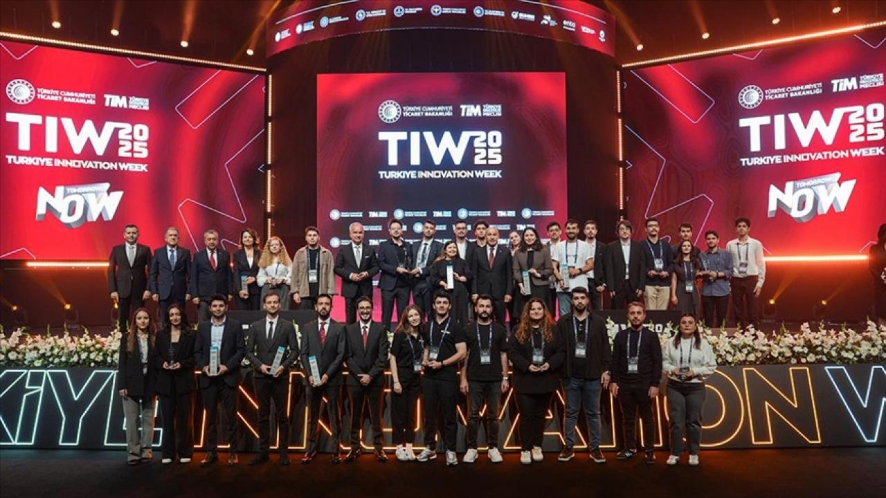 Türkiye Innovation Week'te girişim ve inovasyon ödülleri sahiplerini buldu
