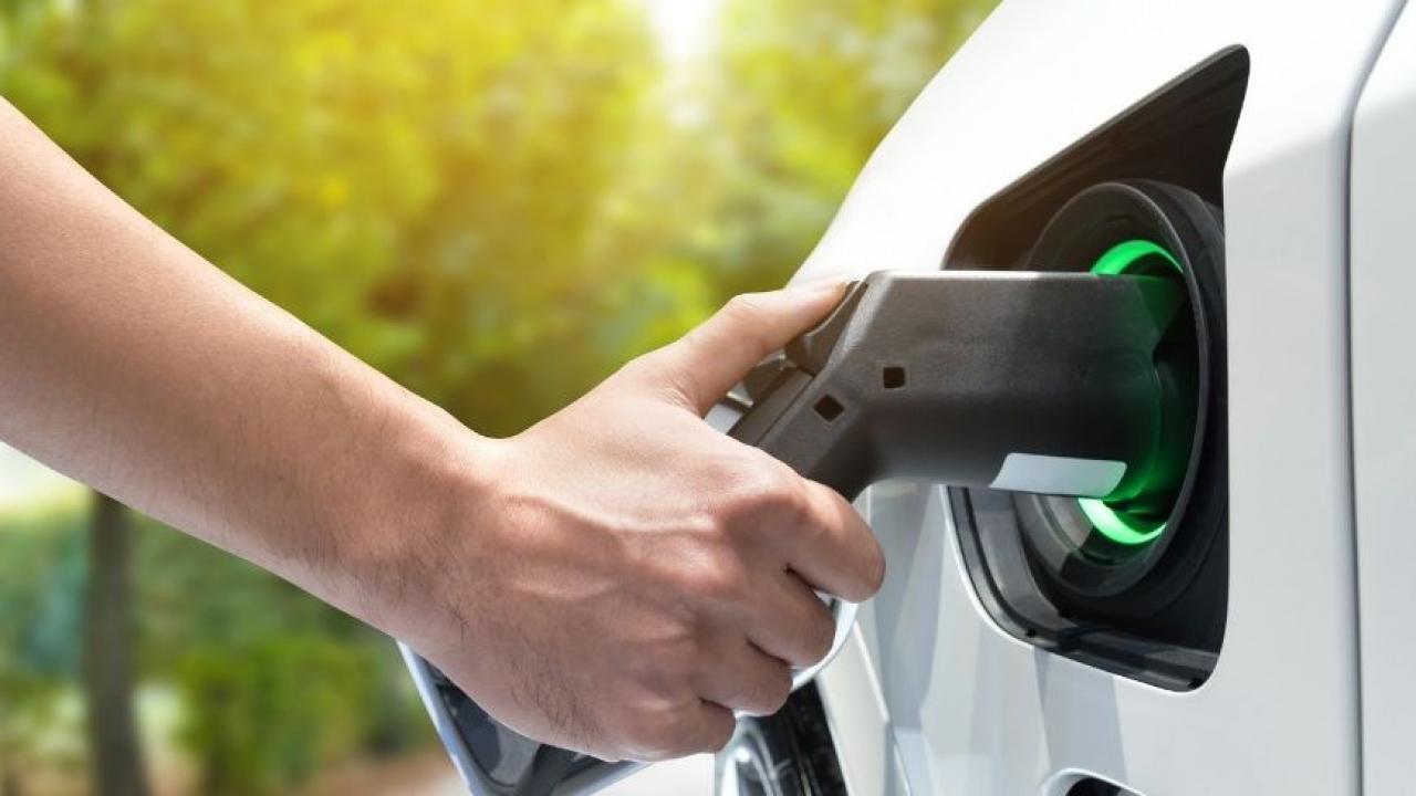 Türkiye'nin 81 iline yeni şarj istasyonları geliyor