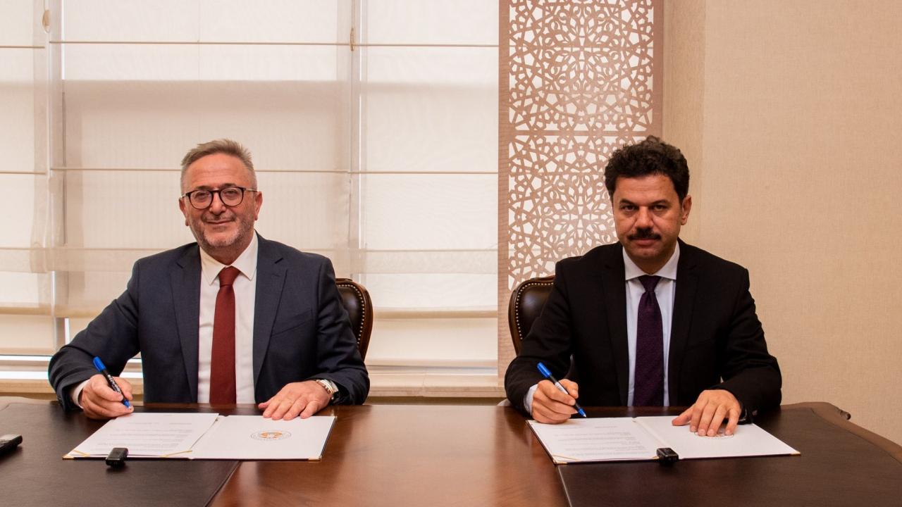 TÜYEK ile Selçuk Üniversitesi arasında "Yazma ve Nadir Eserler Protokolü" imzalandı.