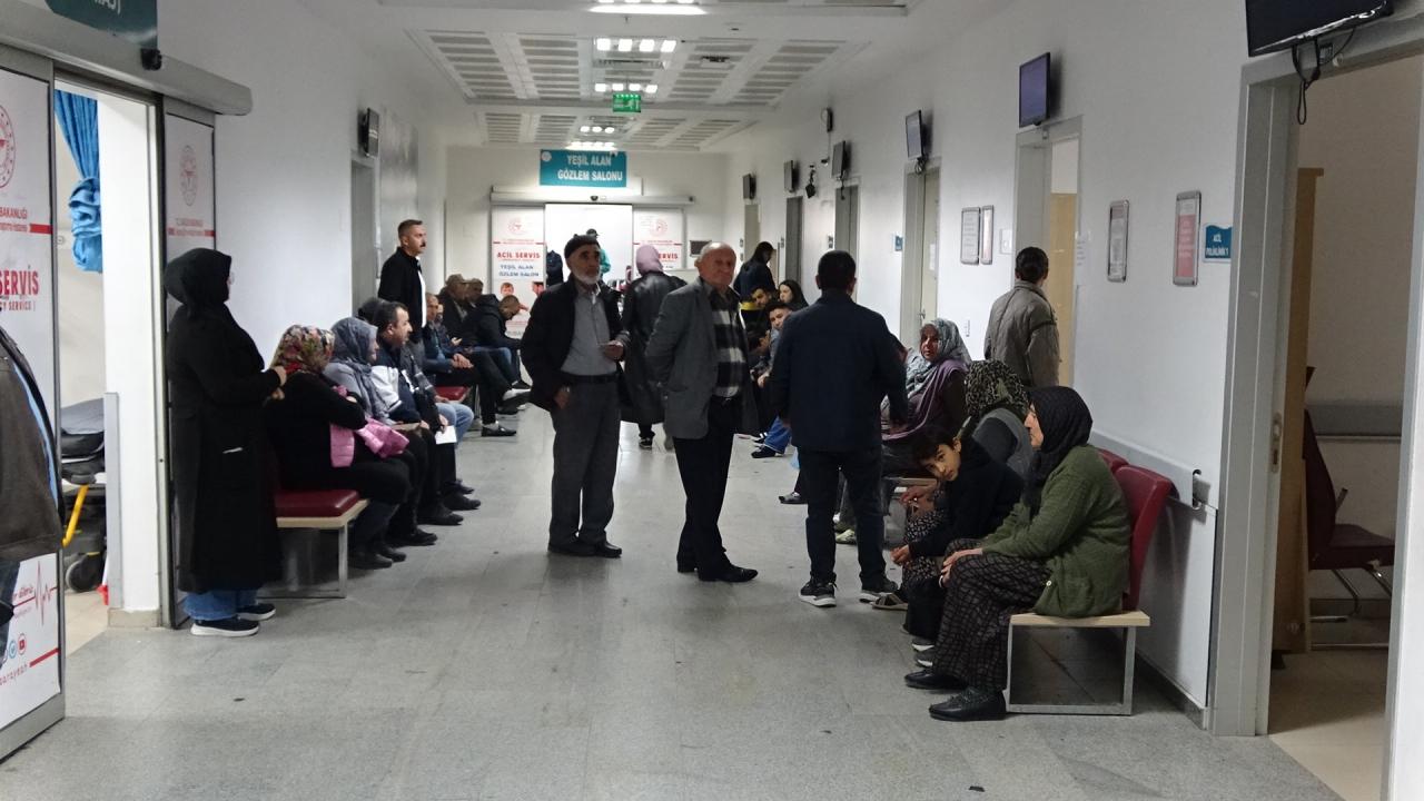 Acil servislerde 'Covid' yoğunluğu: 'Yine varyantlarını görüyoruz!'