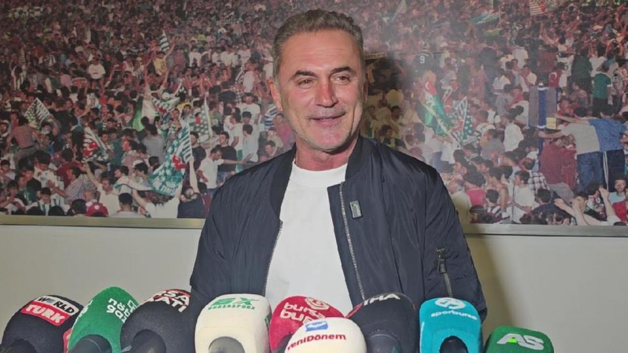 Efsane takımın yeni hocası ilk maçında 3 attı! ‘Ağlamamak için kendimi zor tuttum’
