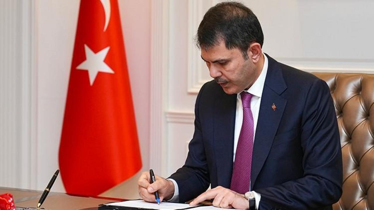 Bakan Kurum'a Osmaniye'den fahri hemşehrilik beratı