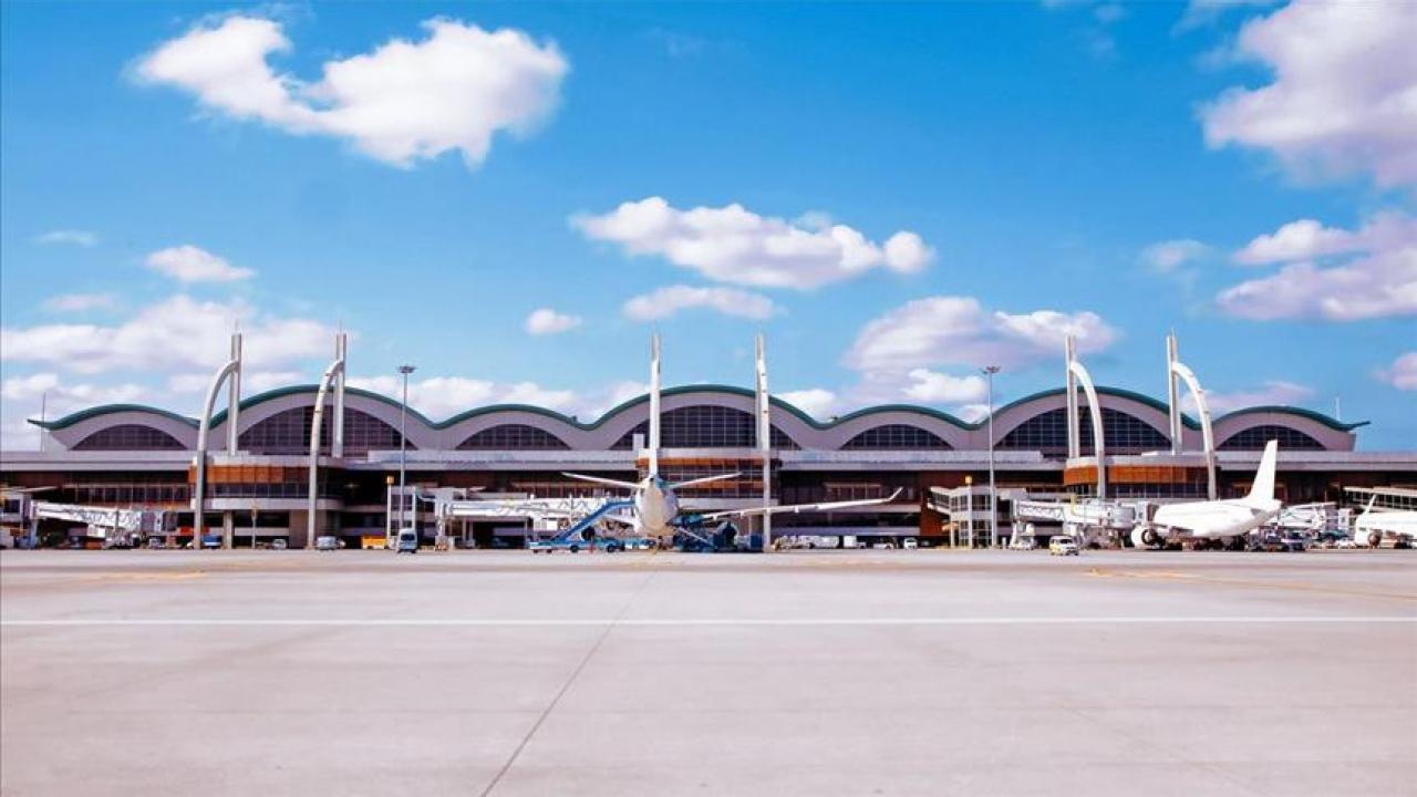 Sabiha Gökçen Havalimanı'nda "duty free" alanı yenilendi