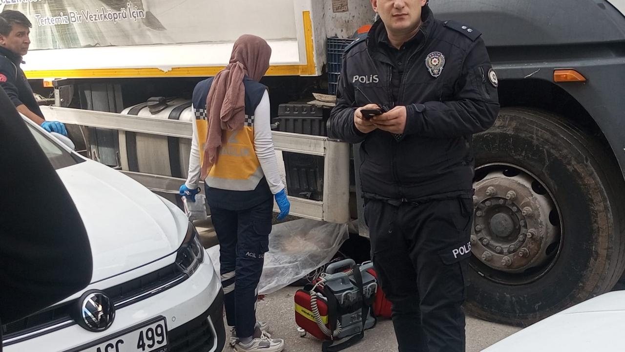 Samsun'da çöp kamyonunun altında kalan yaya öldü