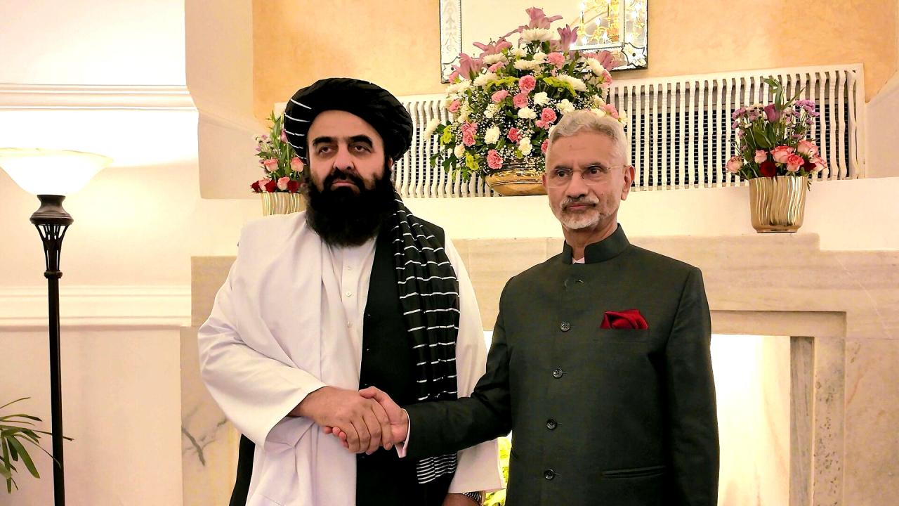 Savaşın eşiğinde flaş hamle! Taliban'ı tanıyan ikinci ülke oldular