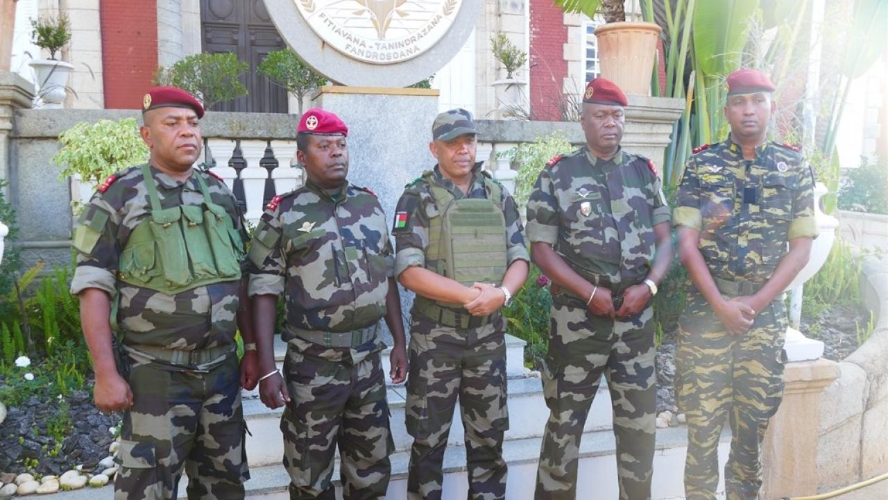 Yönetime el koyan Albay Randrianirina cumhurbaşkanı olarak yemin etti