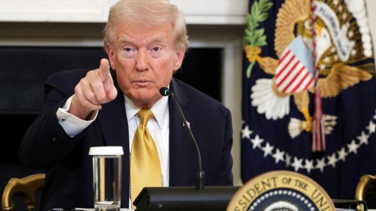 ABD ile Kanada Reagan krizi: Trump yüzde 10 ek vergi koydu ABD ile Kanada Reagan krizi: Trump yüzde 10 ek vergi koydu