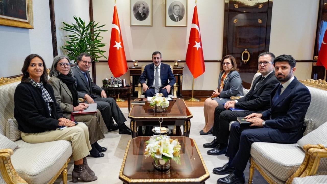 Cumhurbaşkanı Yardımcısı Yılmaz, Manuel Castro Almeida'yı kabul etti