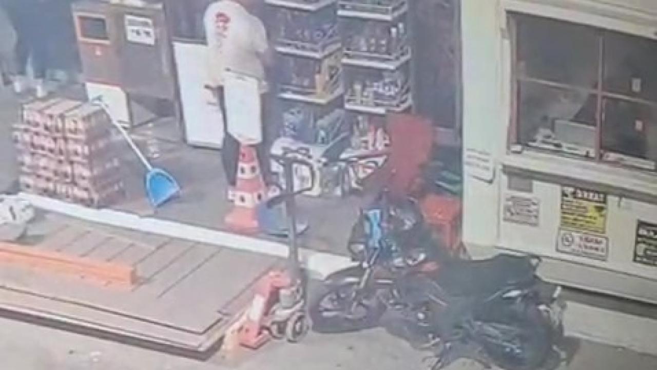 Denizli’de madeni yağ hırsızlarının rahat tavırları pes dedirtti