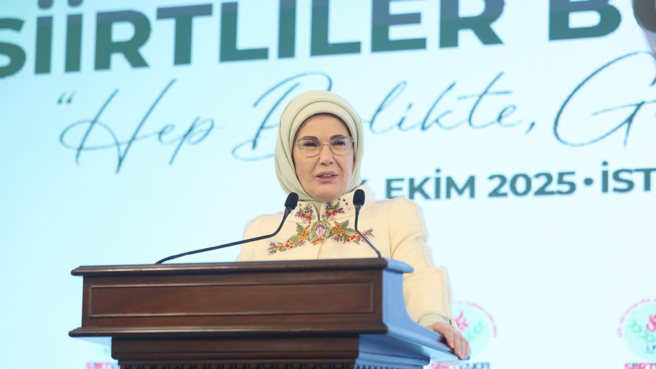 Emine Erdoğan: Siirt'te gösterdiğiniz kardeşliği hiç unutmadık, unutmuyoruz