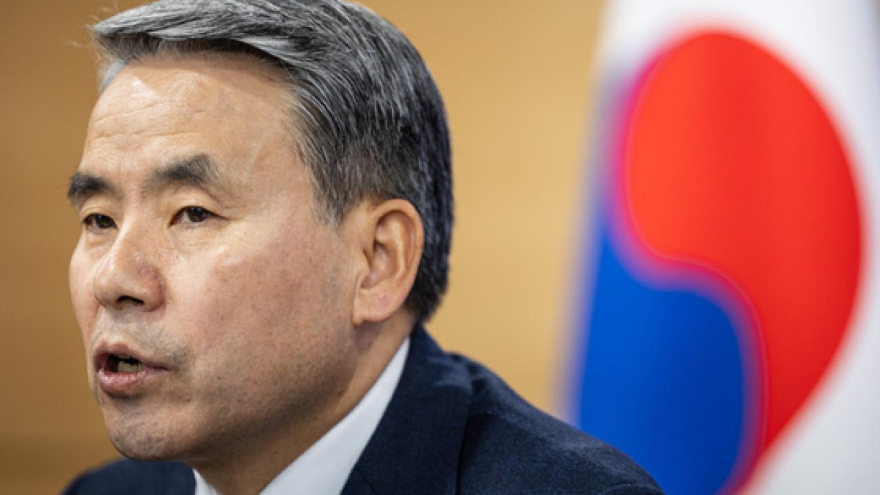 Güney Kore'de eski Savunma Bakanı'na tutuklama talebi!