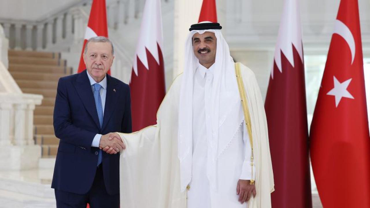Son dakika...Cumhurbaşkanı Erdoğan, Katar Emiri Al Sani ile bir araya geldi