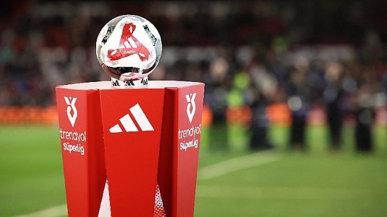 Süper Lig’de 10. hafta sona erdi! Derbi öncesi son puan durumu Süper Lig’de 10. hafta sona erdi! Derbi öncesi son puan durumu