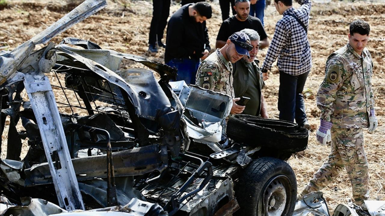 İsrail, Lübnan’ın güneyinde bir araca İHA ile saldırı düzenledi İsrail, Lübnan’ın güneyinde bir araca İHA ile saldırı düzenledi