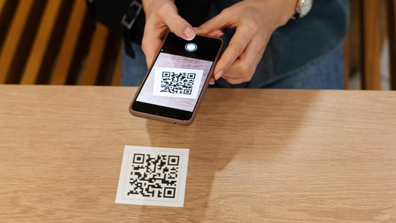 Yeni QR tuzağı: Gizli bilgilerinizi çalıyorlar! Okutup da tıklayan yandı