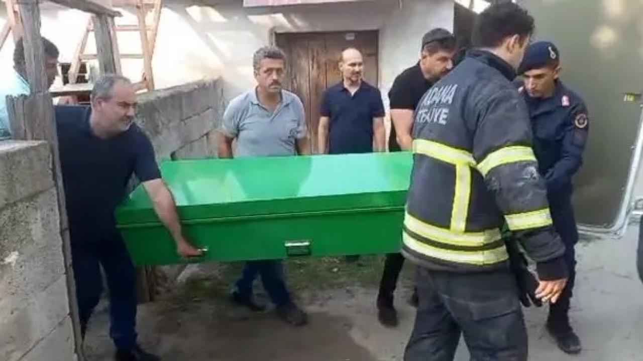 Adana'da ev yangını; bedensel engelli kadın öldü
