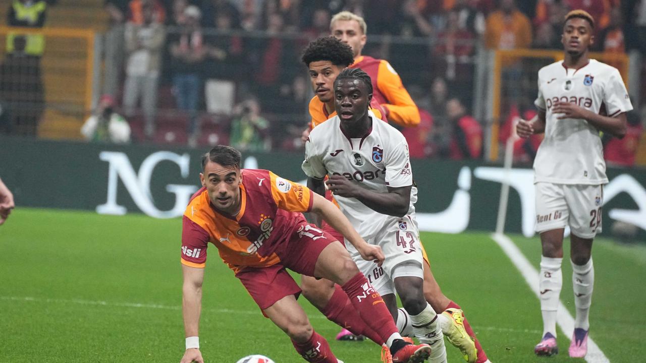 Trabzonspor'un genç yıldızı Oulai Galatasaraylı futbolcunun misafiri oldu